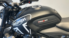 Triumph Trident (20MY)